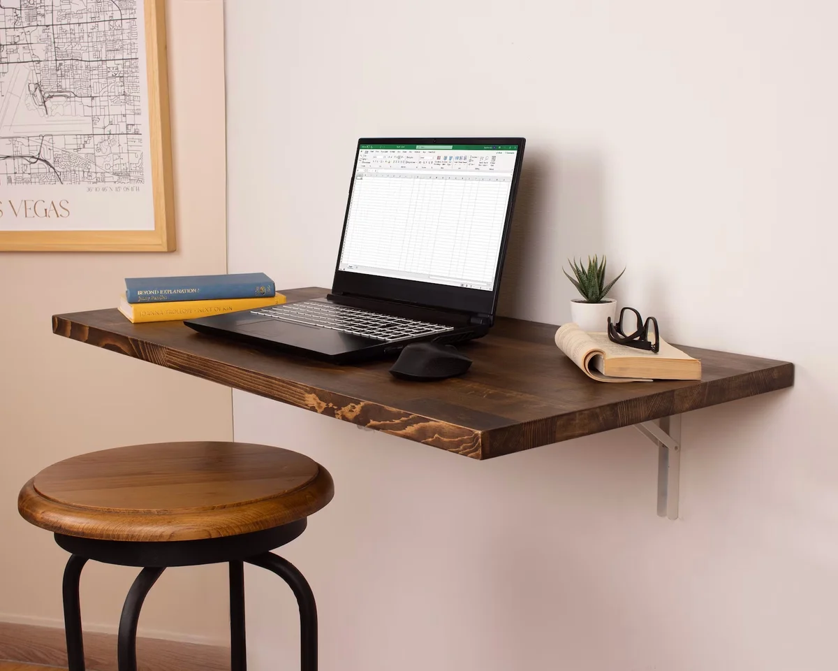 Floating desk