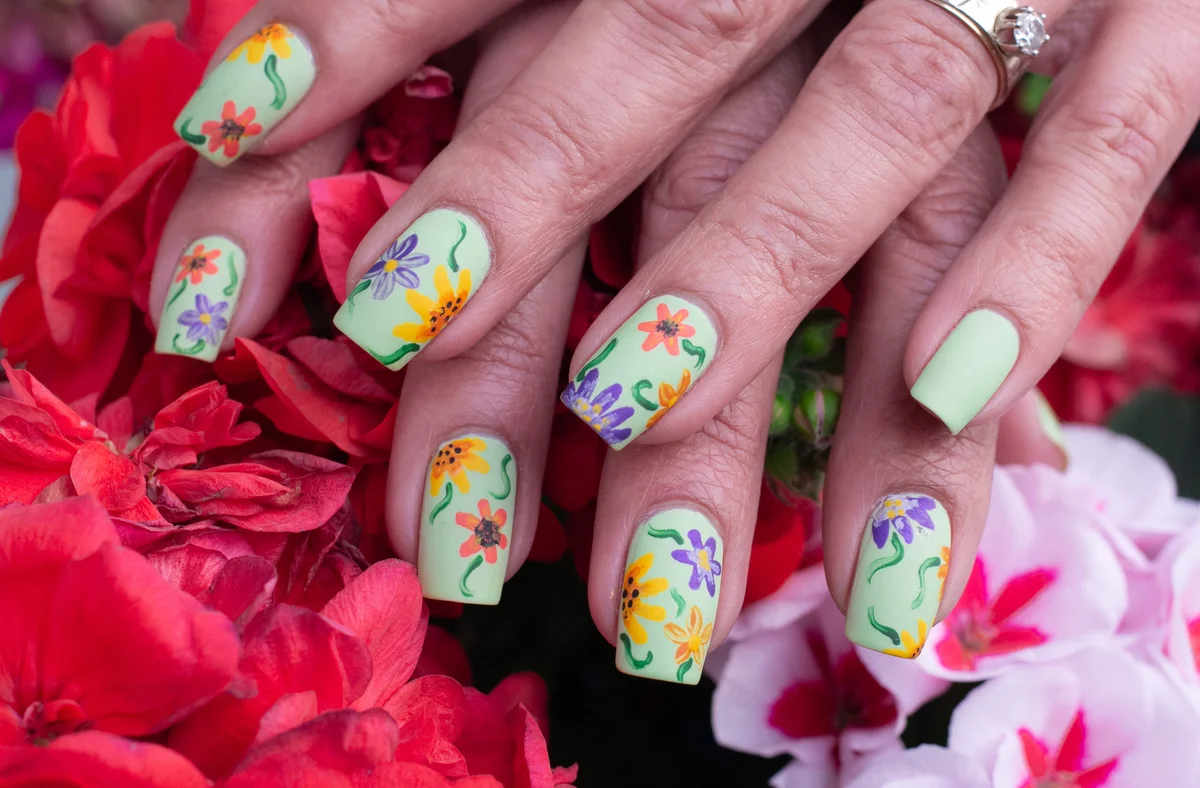 Summer Flower Nail Art Design