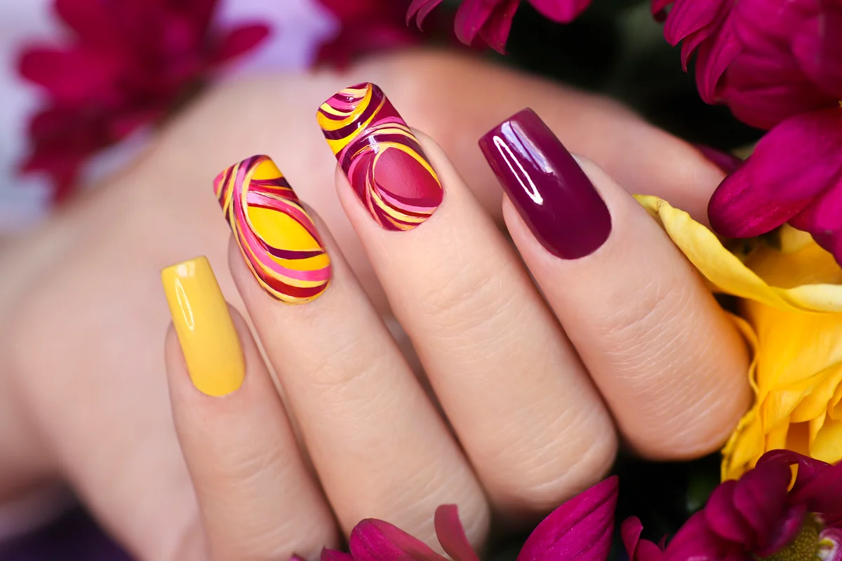 Fashionable multicolored manicure