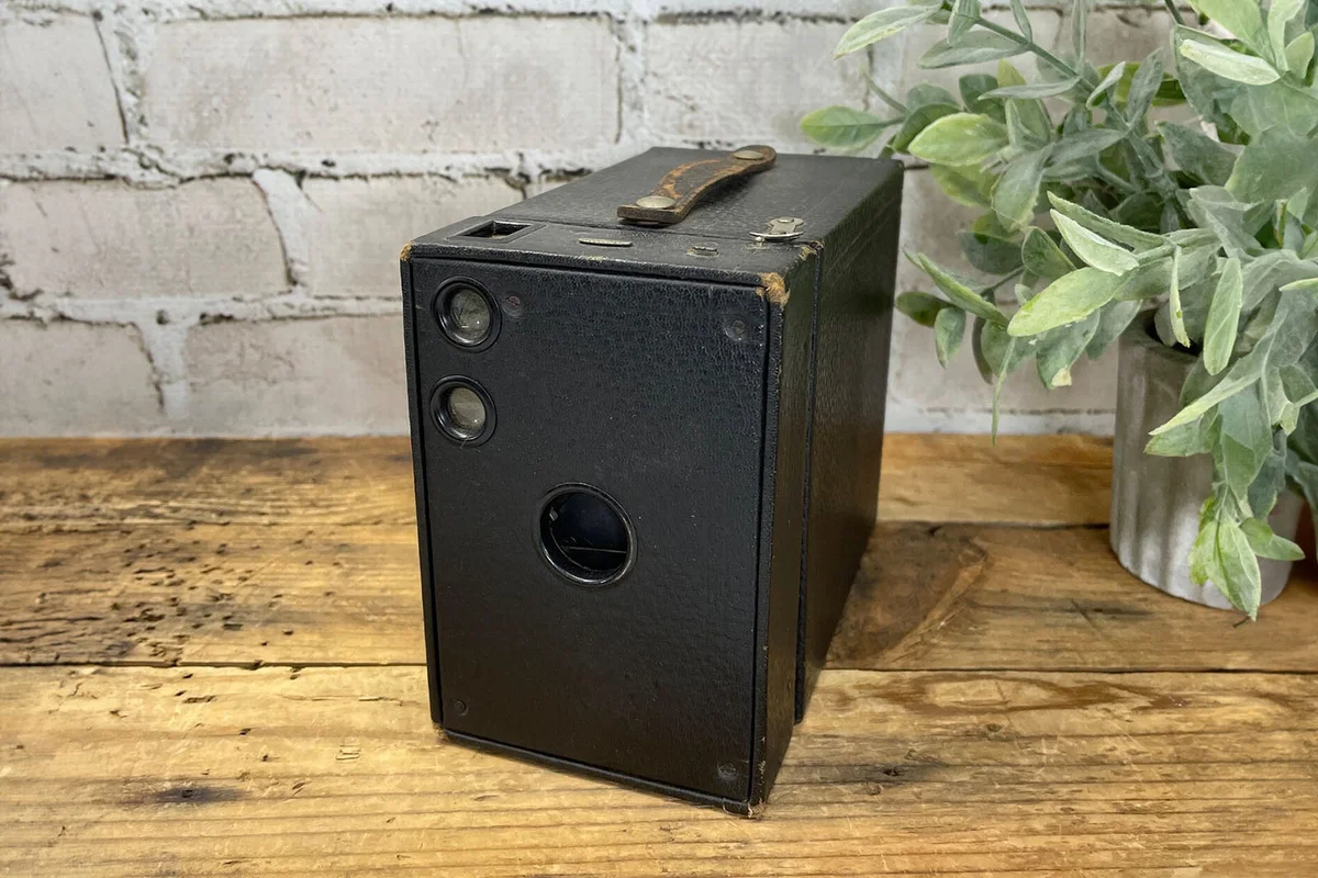 Vintage Brownie No. 2A Model B Camera Eastman Kodak Co. Industrial Box Camera