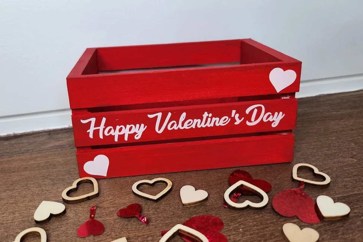 Valentines mini crate for tiered tray