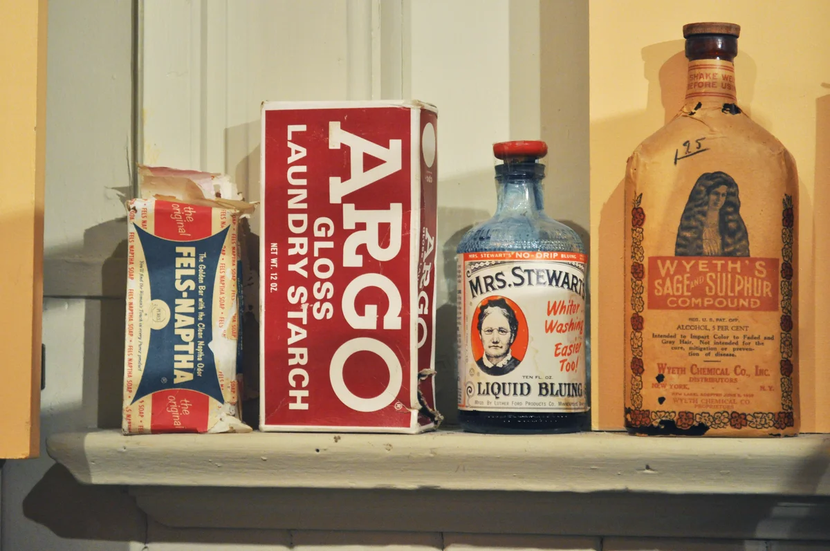 Miscellaneous cleaning products