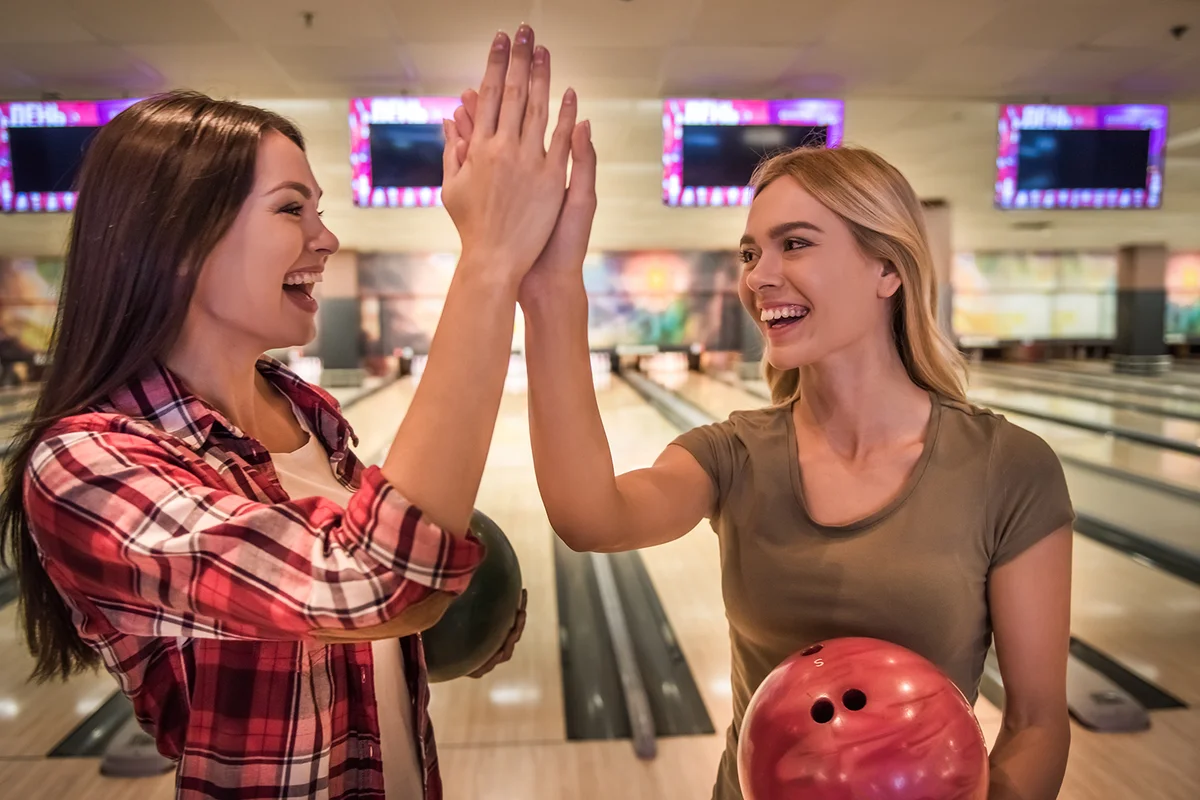 Women bowling