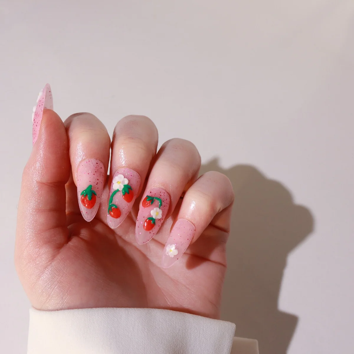 Strawberry press on nails