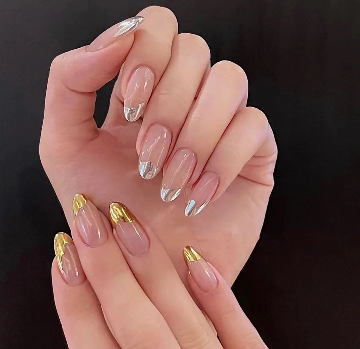 Metallic nail manicure