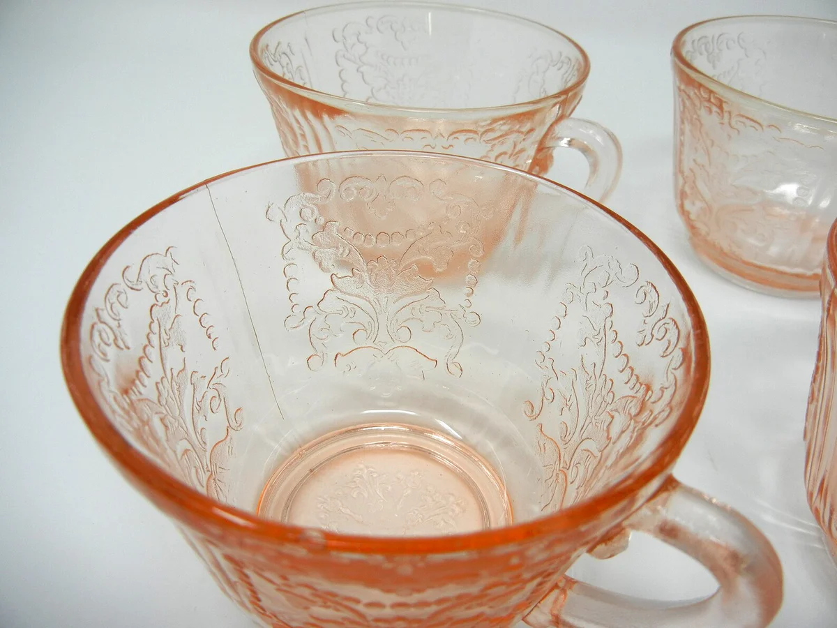 American Sweetheart 6 oz Cups by MacBeth-Evans