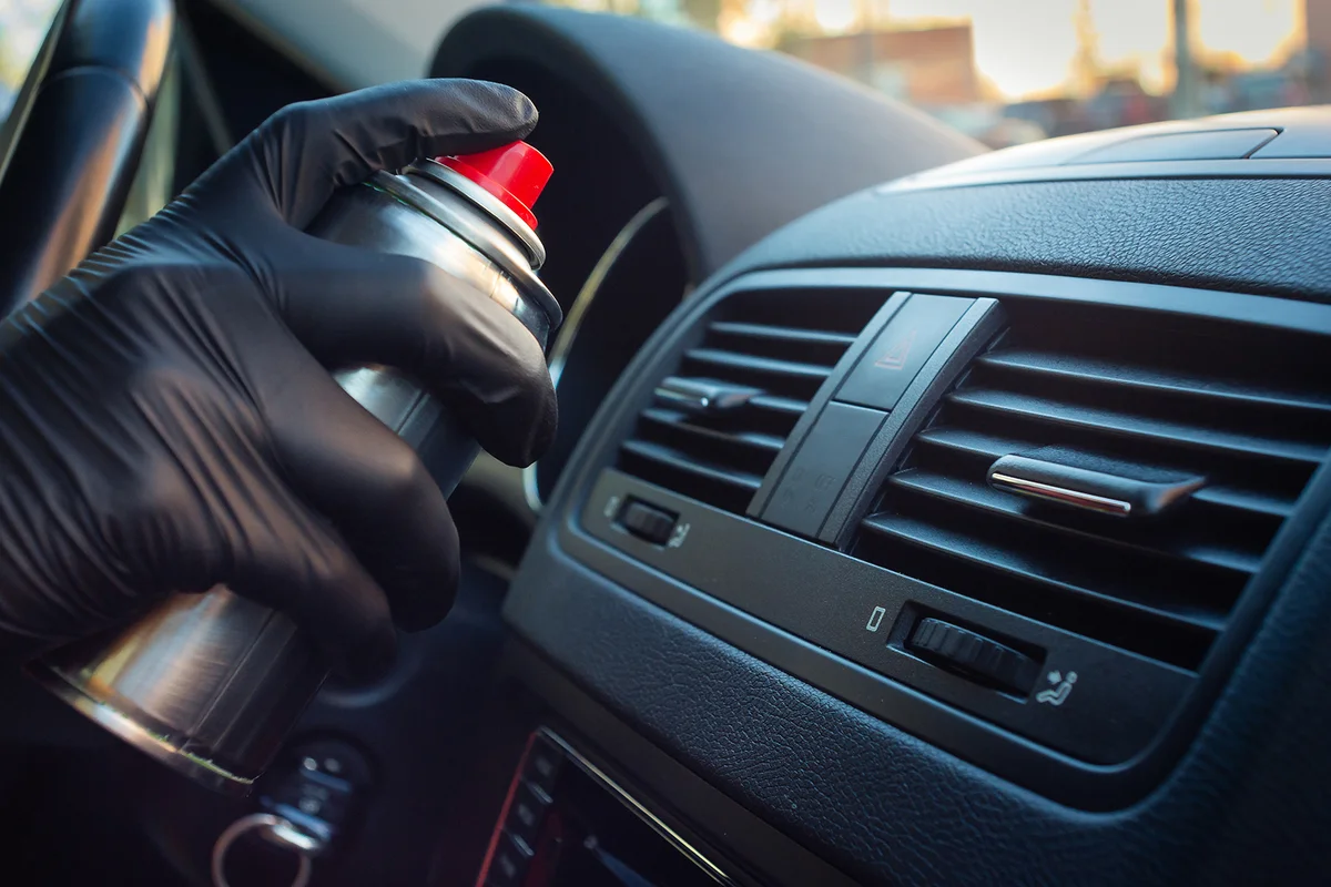 Cleaning the climate system and air conditioner of a car