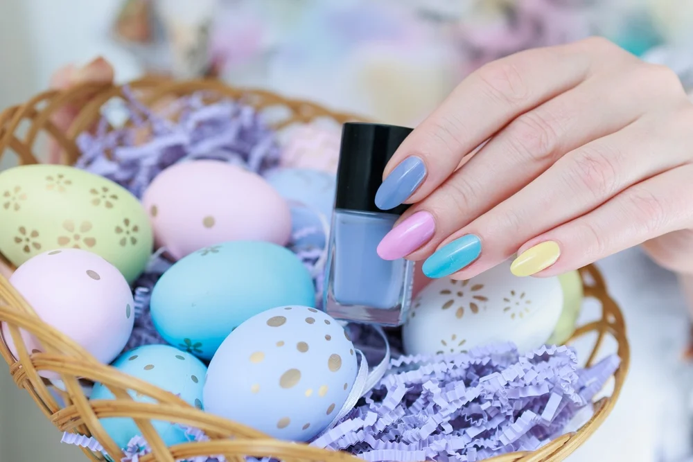 Easter pastel manicure
