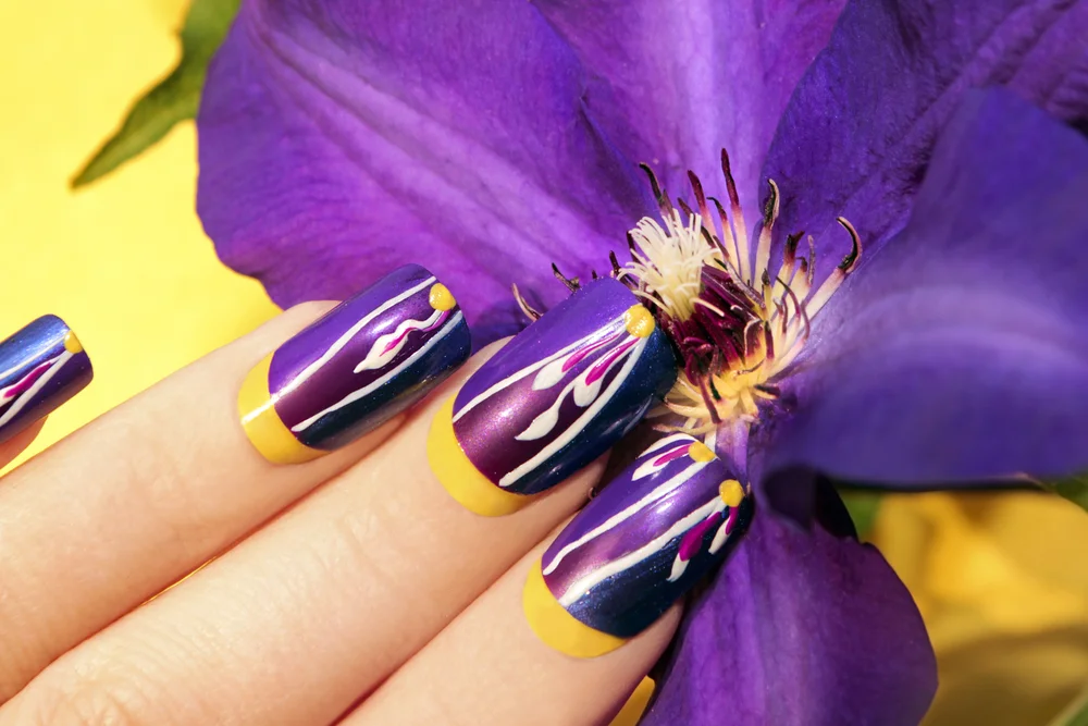 Iris nails