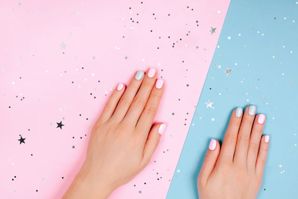 pastel nails
