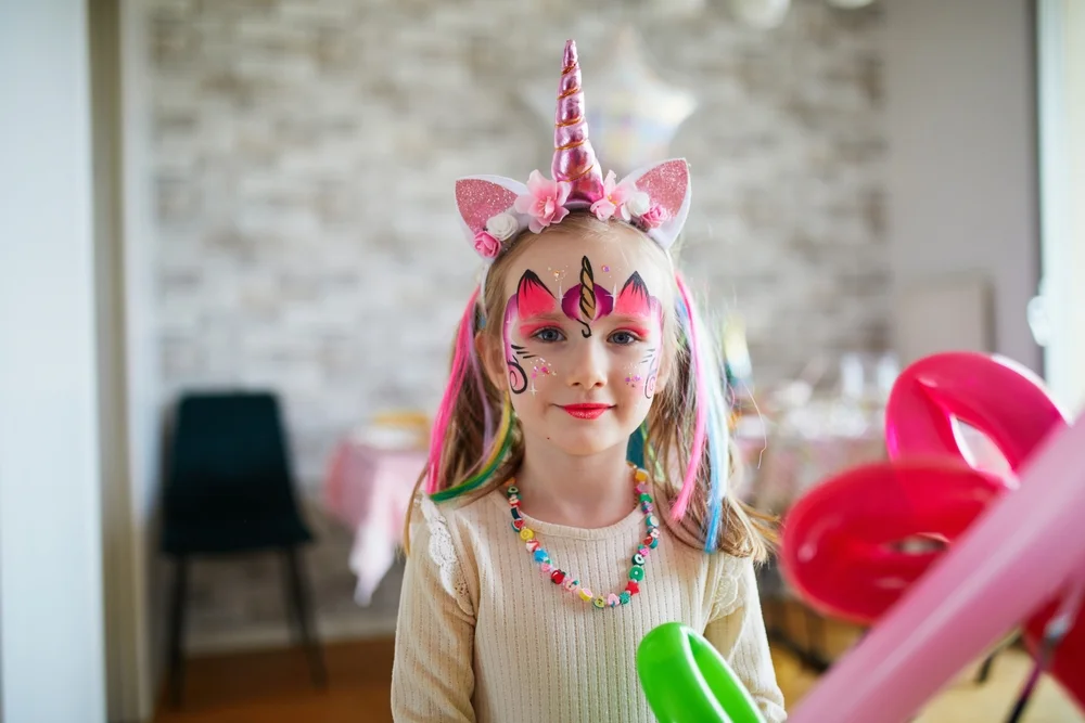 girl with unicorn horn