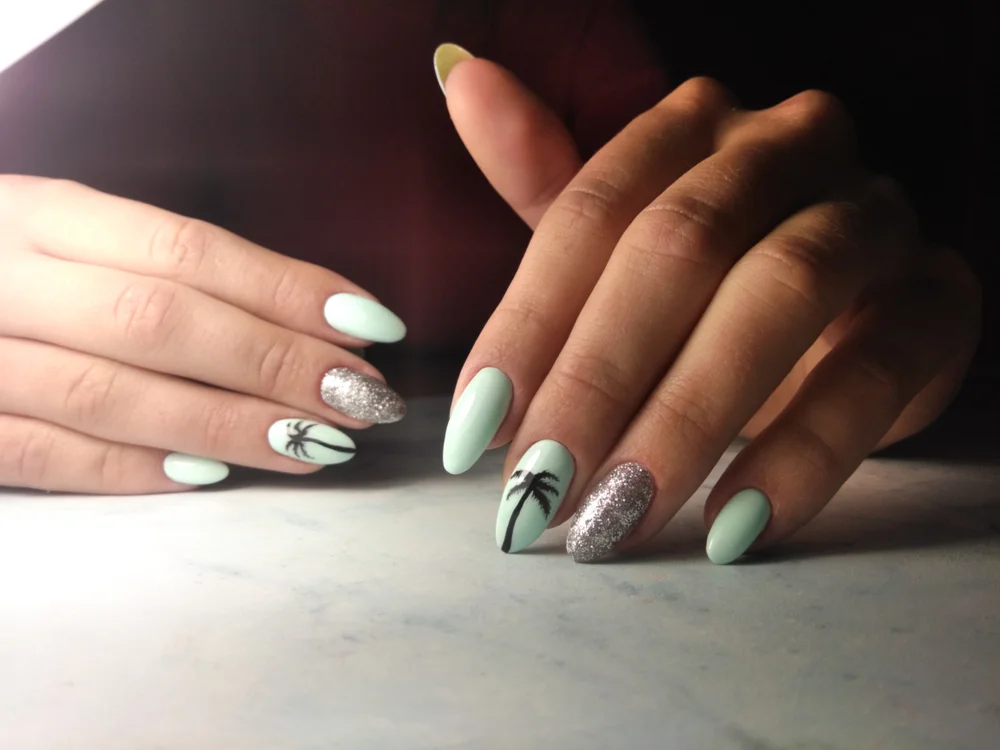 palm tree nails