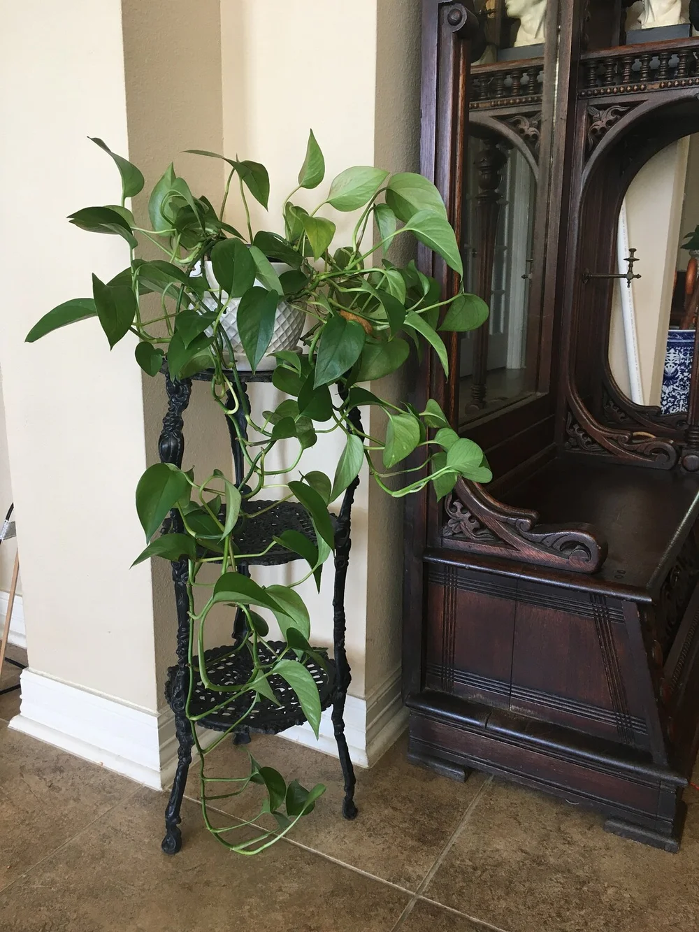 Vintage Black Cast Iron VICTORIAN Style 3 Tier PLANT STAND