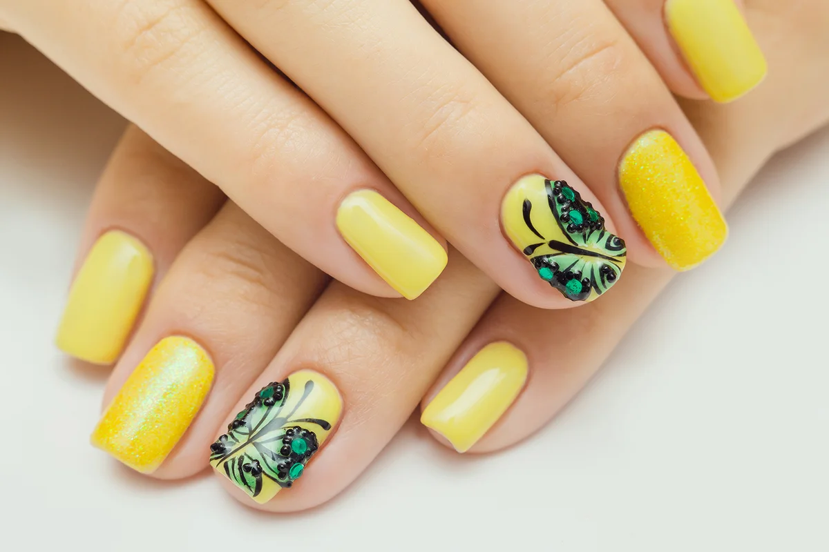 Sunshine and butterfly nails