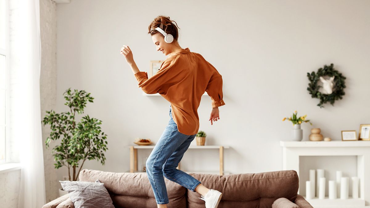20 Songs With Dance Moves You Don t Need Rhythm To Rock 20-songs-with-dance-moves-you-don-t-need-rhythm-to-rock