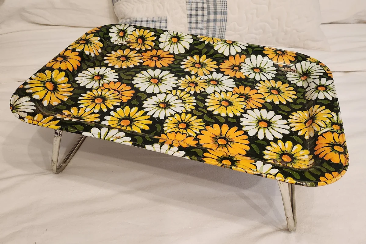 MCM folding lap tray, metal tray, breakfast in bed, daisies, MarshAllan, 1969, midcentury, vintage tray, retro, atomic design, bed tray