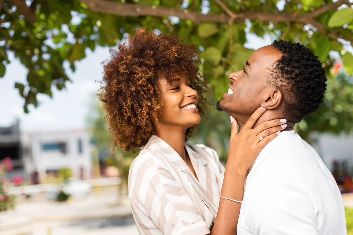couple kissing each other