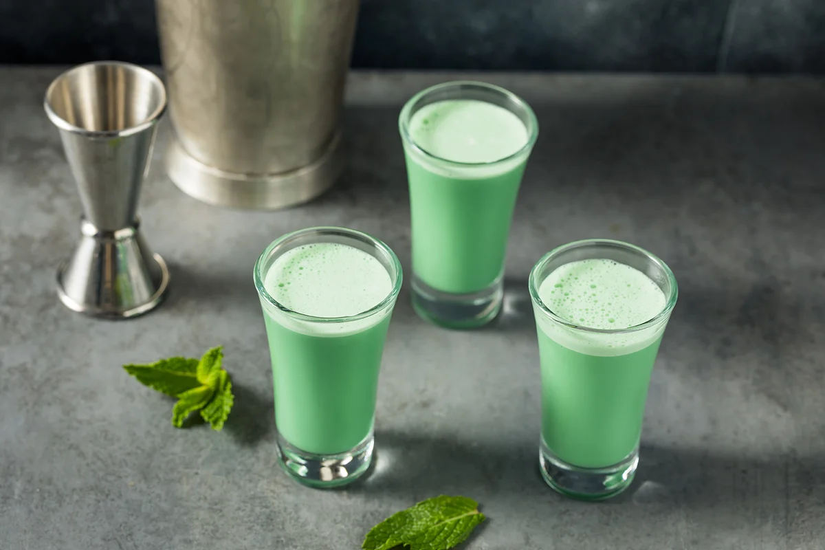 Boozy Cold Grasshopper Shots Cocktail