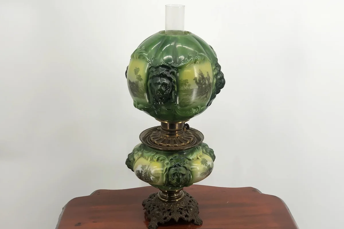 Antique Victorian Hand Painted Consolidated Glass Lion Green Gone With The Wind Lamp