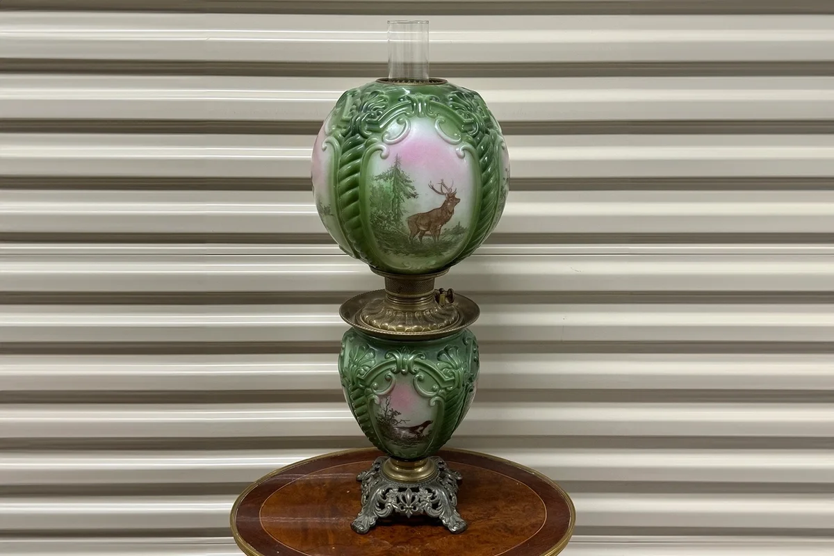 Antique Victorian Gone With the Wind Lamp Hand Painted Puffy Consolidated Hunting Dog Lamp Green and Pink