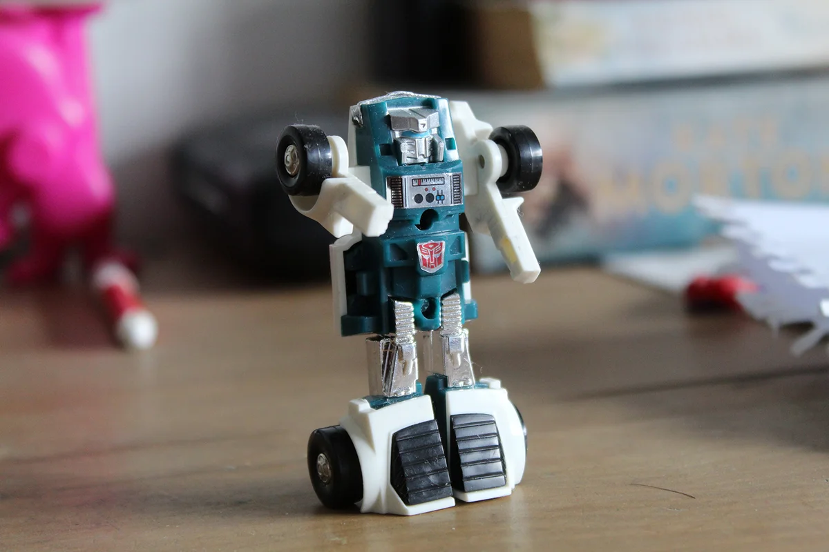 Tiny transformer blue white car