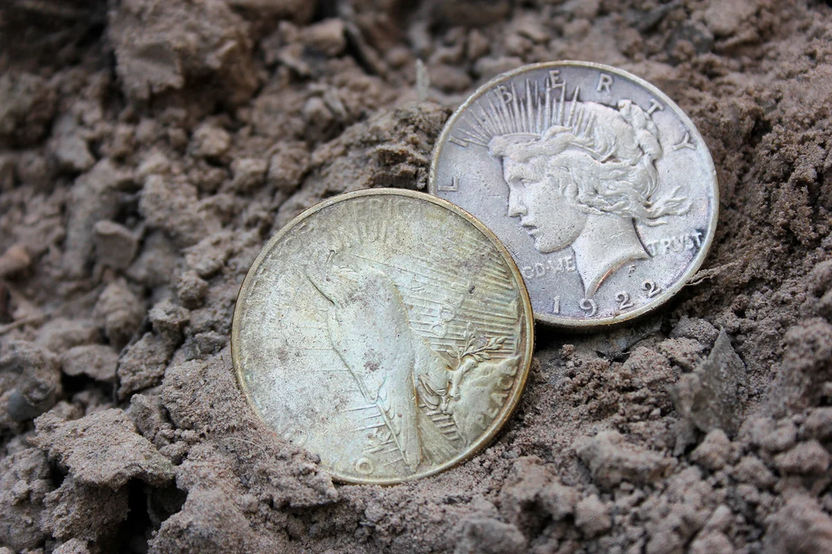 1922 silver Peace Dollar