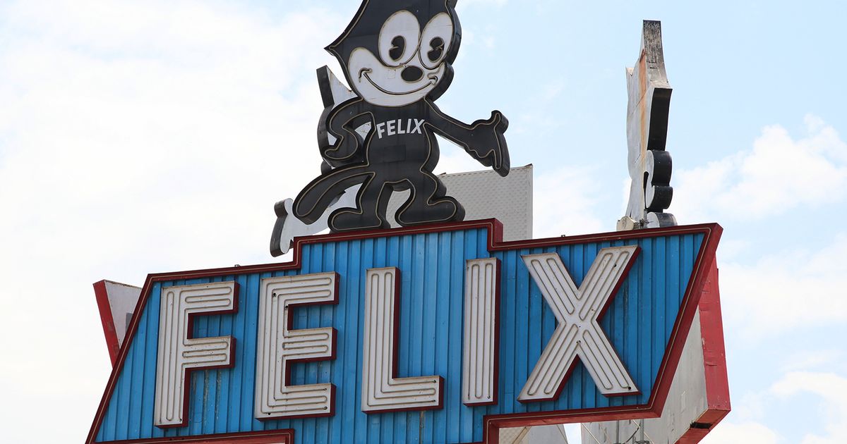 Vintage Felix the Cat & Kit-Cat Klocks: Which Is Purrfect for You