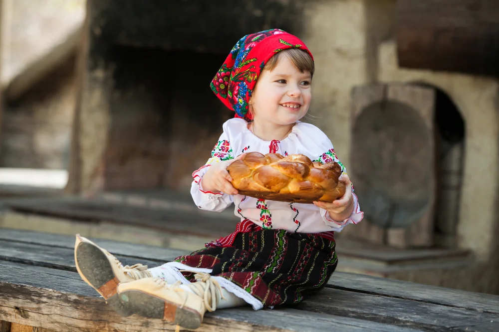 girl with buns