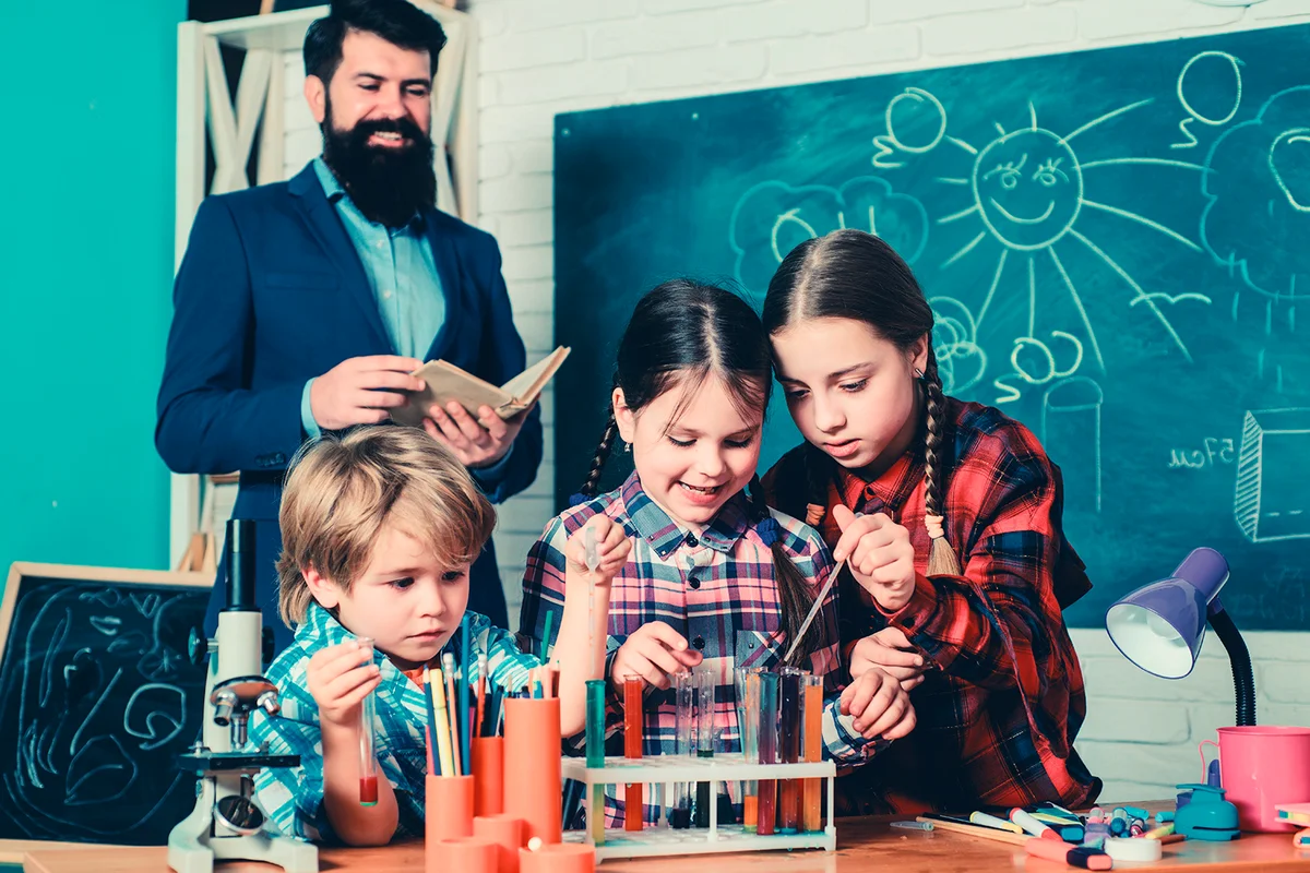 children making science experiments