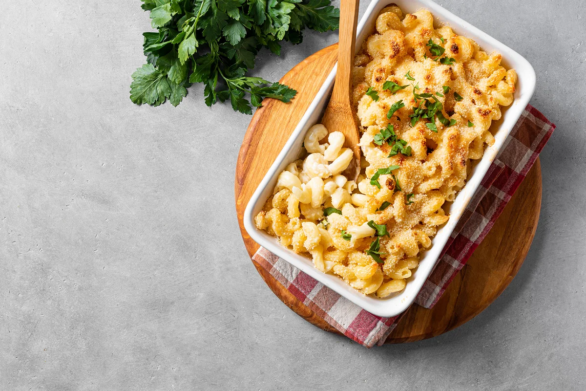 Mac and cheese with breadcrumbs oven baked