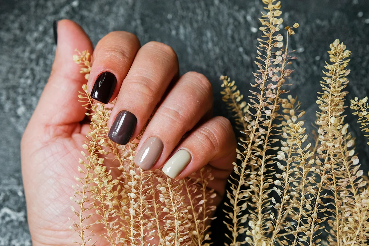 Cozy nails design. autumn leaves