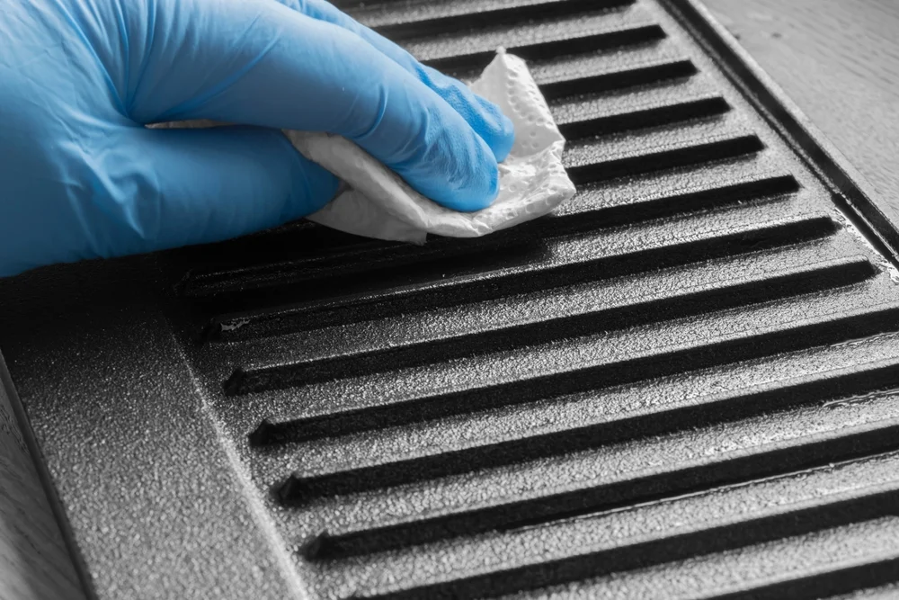 cleaning a cast-iron grill