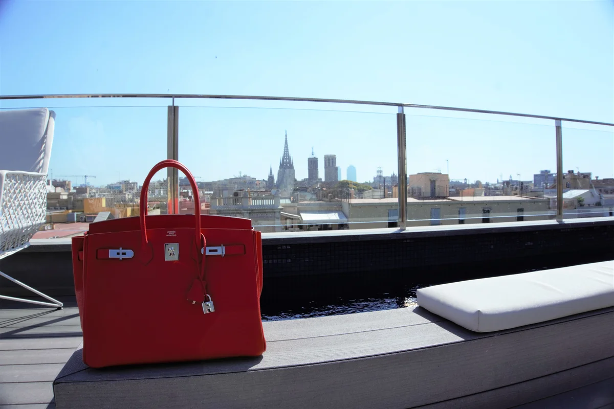 Barcelona - June 2017 : Hermes Birkin 35cm Rouge Tomate in Barcelona