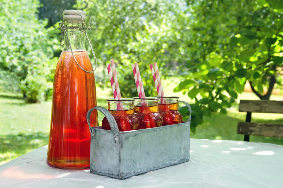 iced tea in milk bottles