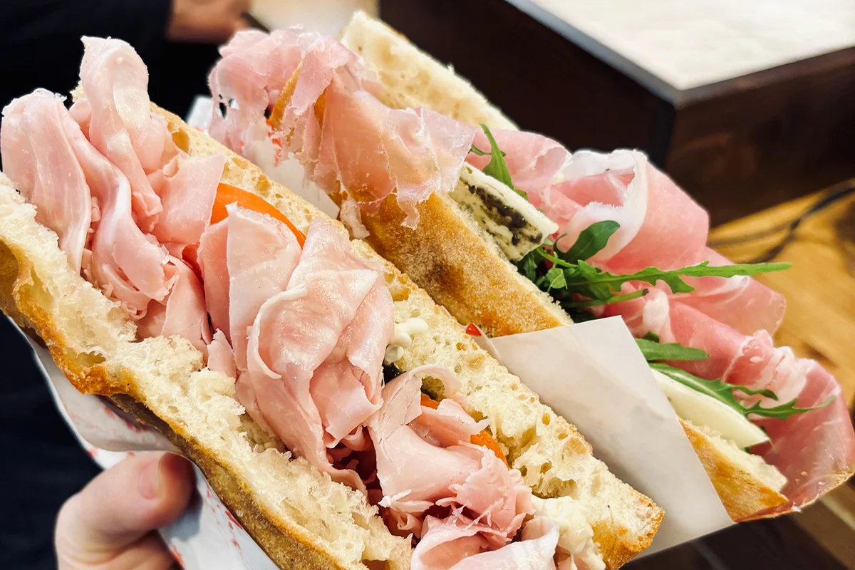 Focaccia sandwiches with crispy crust and prosciutto