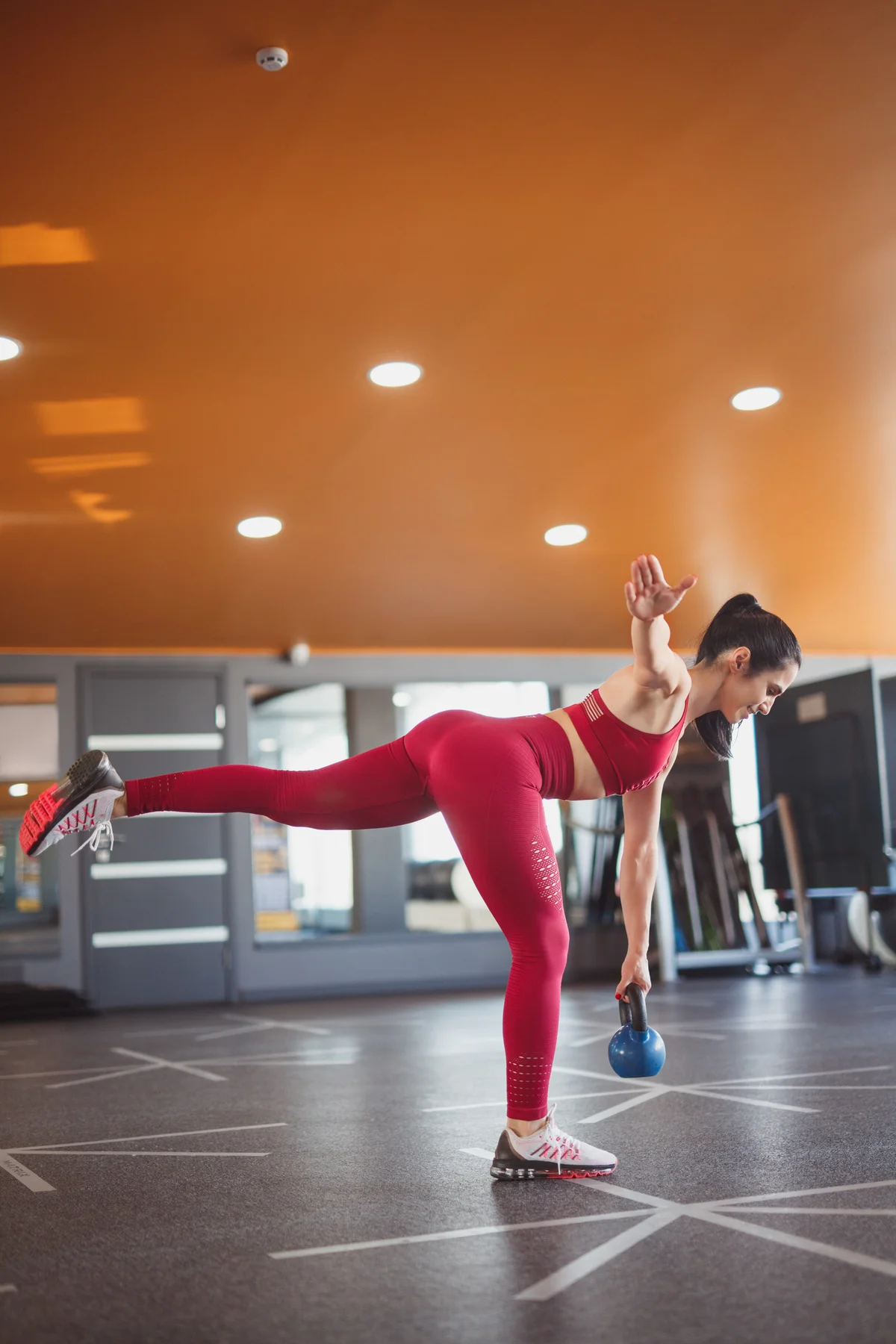 Single leg deadlift