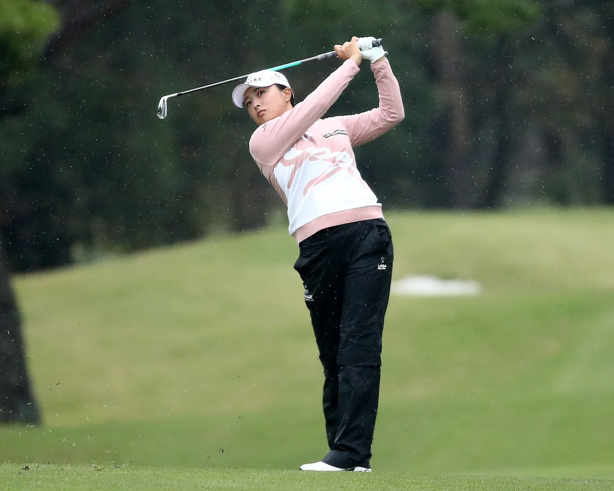 Jin Young Ko playing in rain
