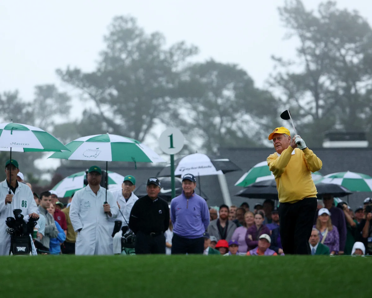 Jack Nicklaus hits ceremonial tee shot