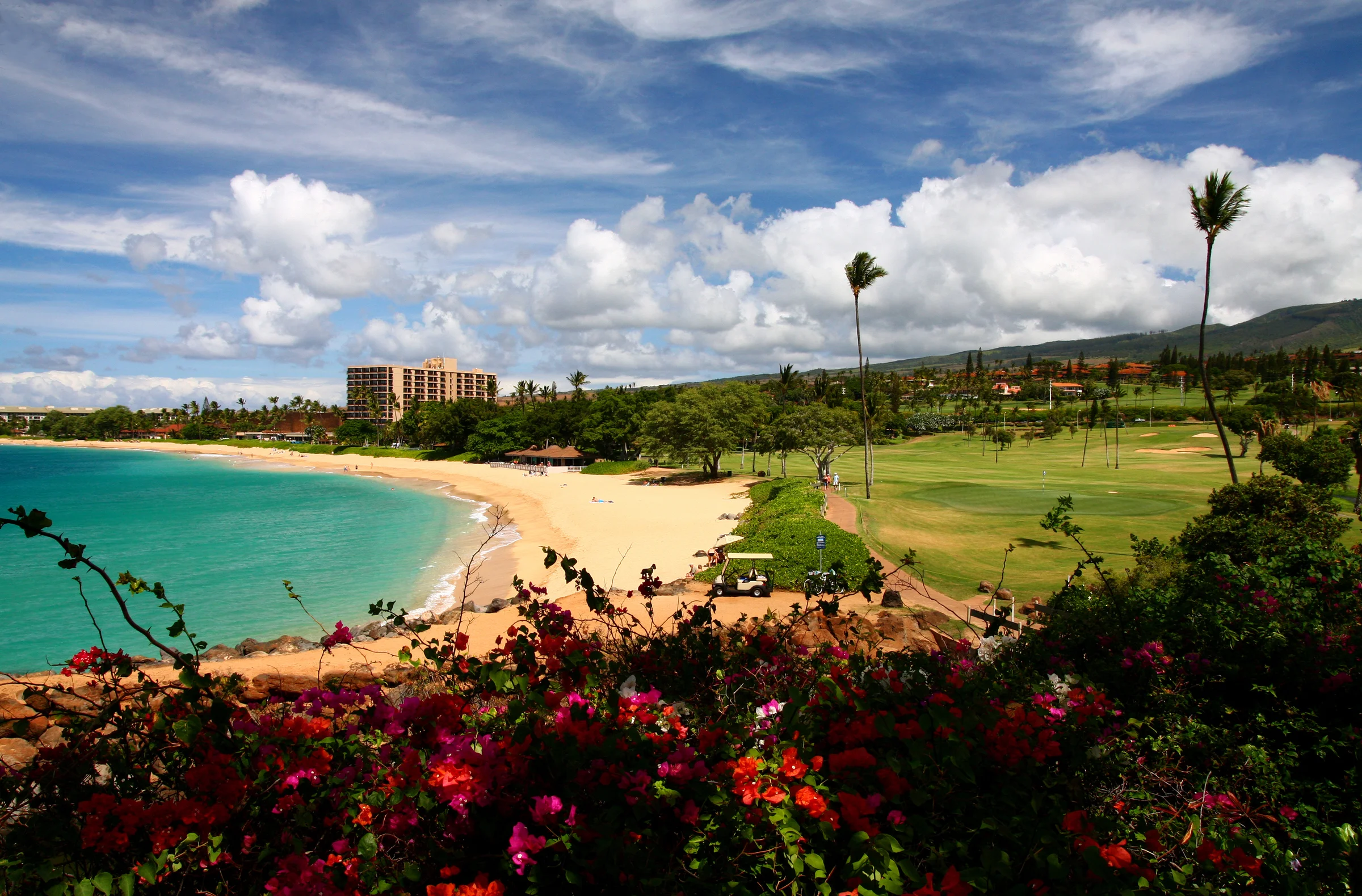Kaanapali Golf Course meets the beach