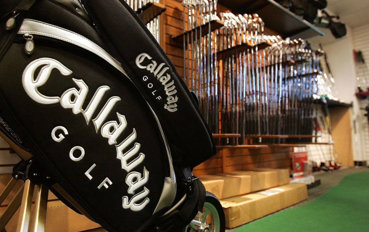 Callaway bag and clubs at golf store