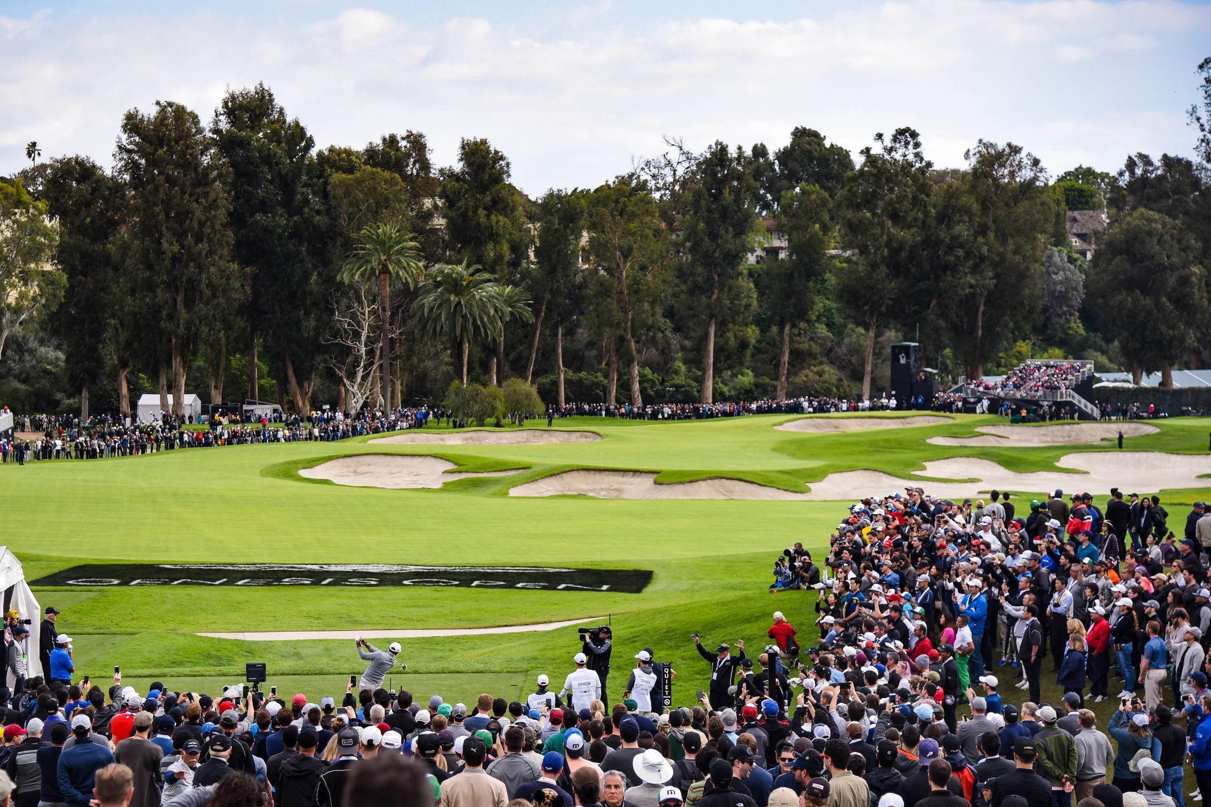 Dustin Johnson plays the 10th hole at Riviera