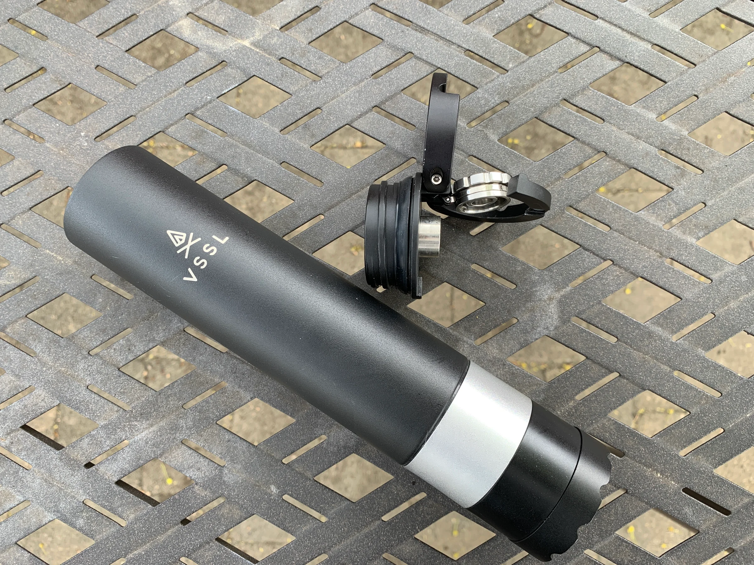 VSSL Insulated Flask + Bluetooth Speaker with multi-functional lid