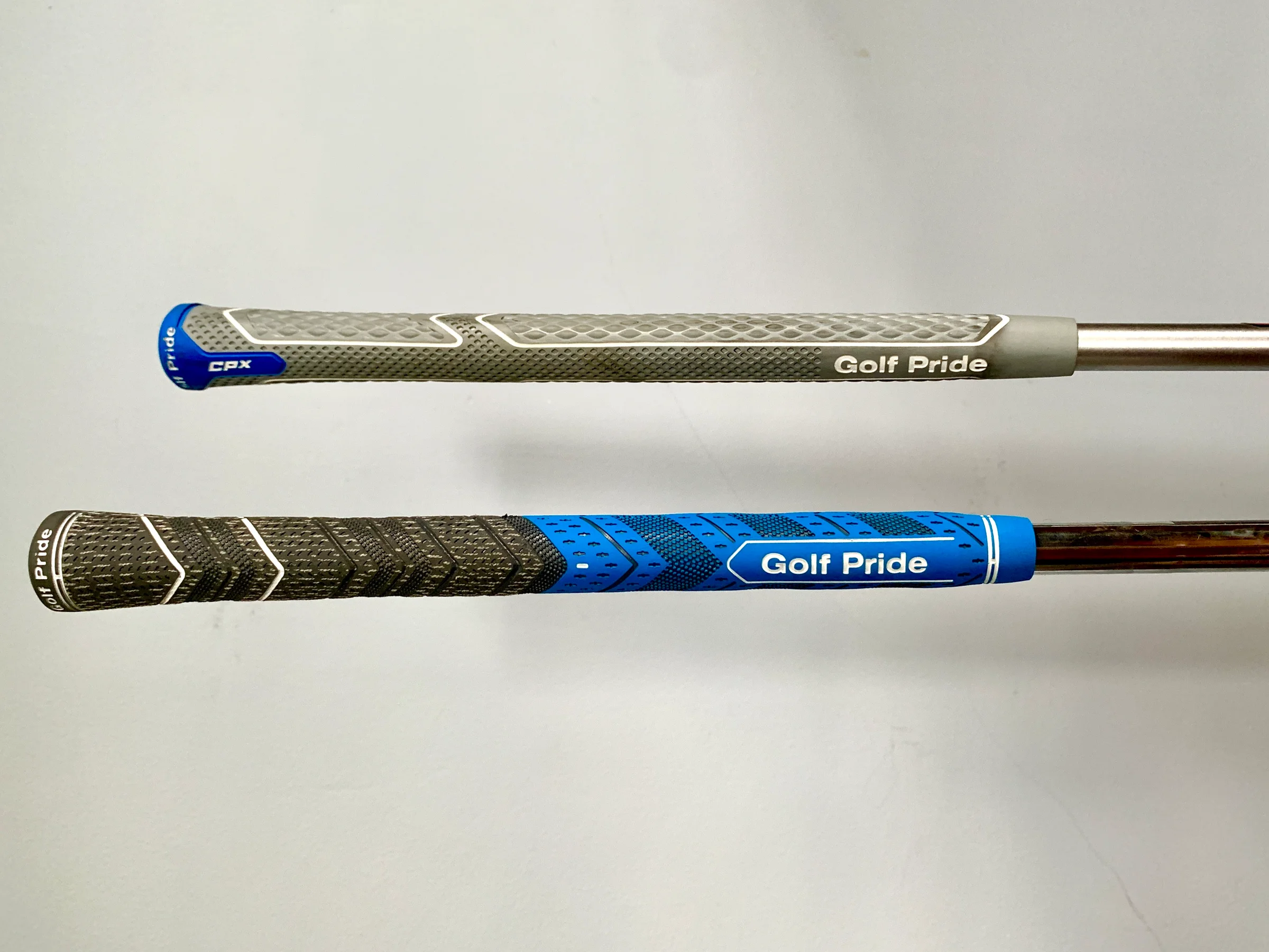Golf Pride MCC Plus 4 and CPX grips side by side