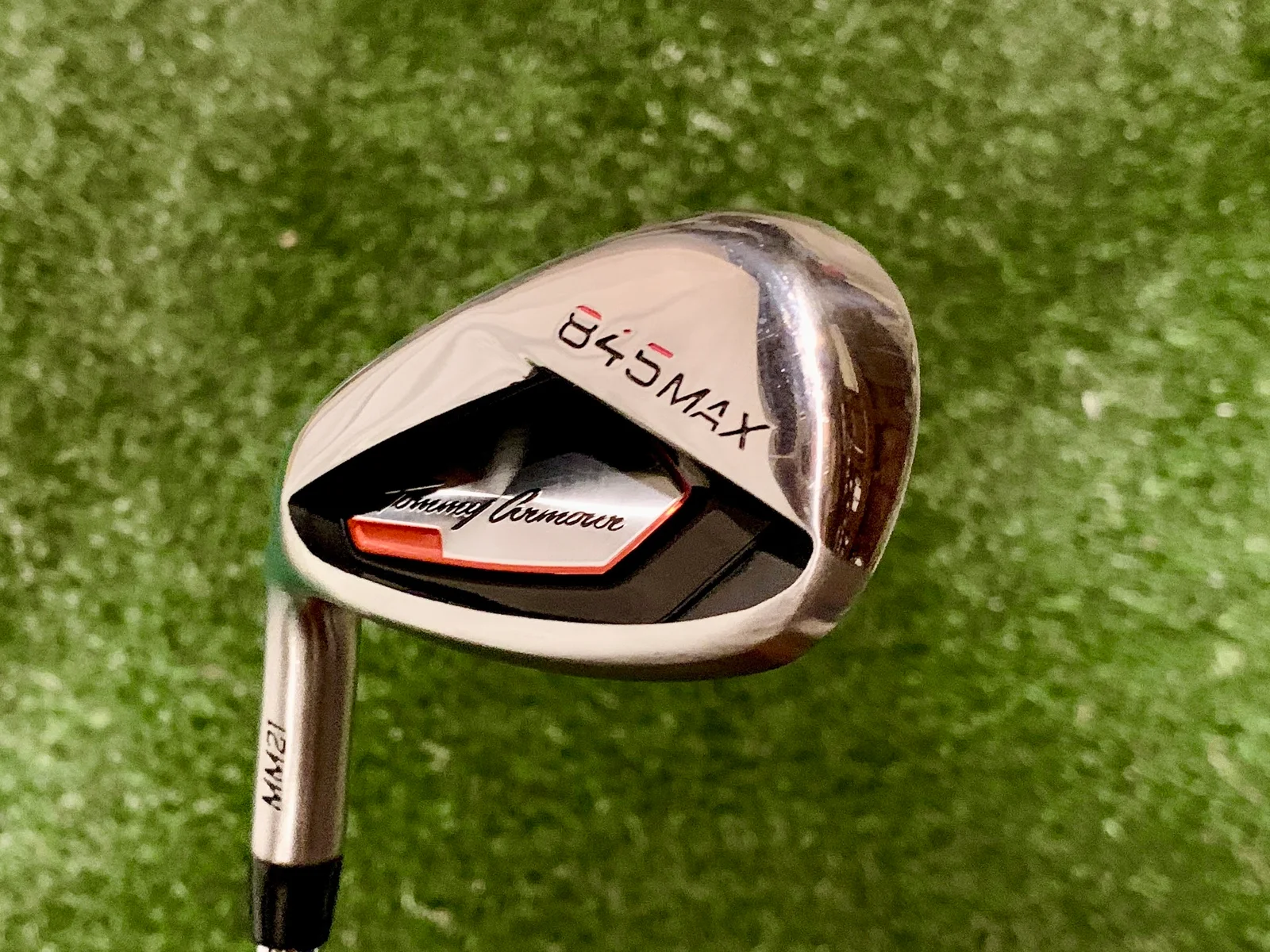 Tommy Armour 845-MAX iron