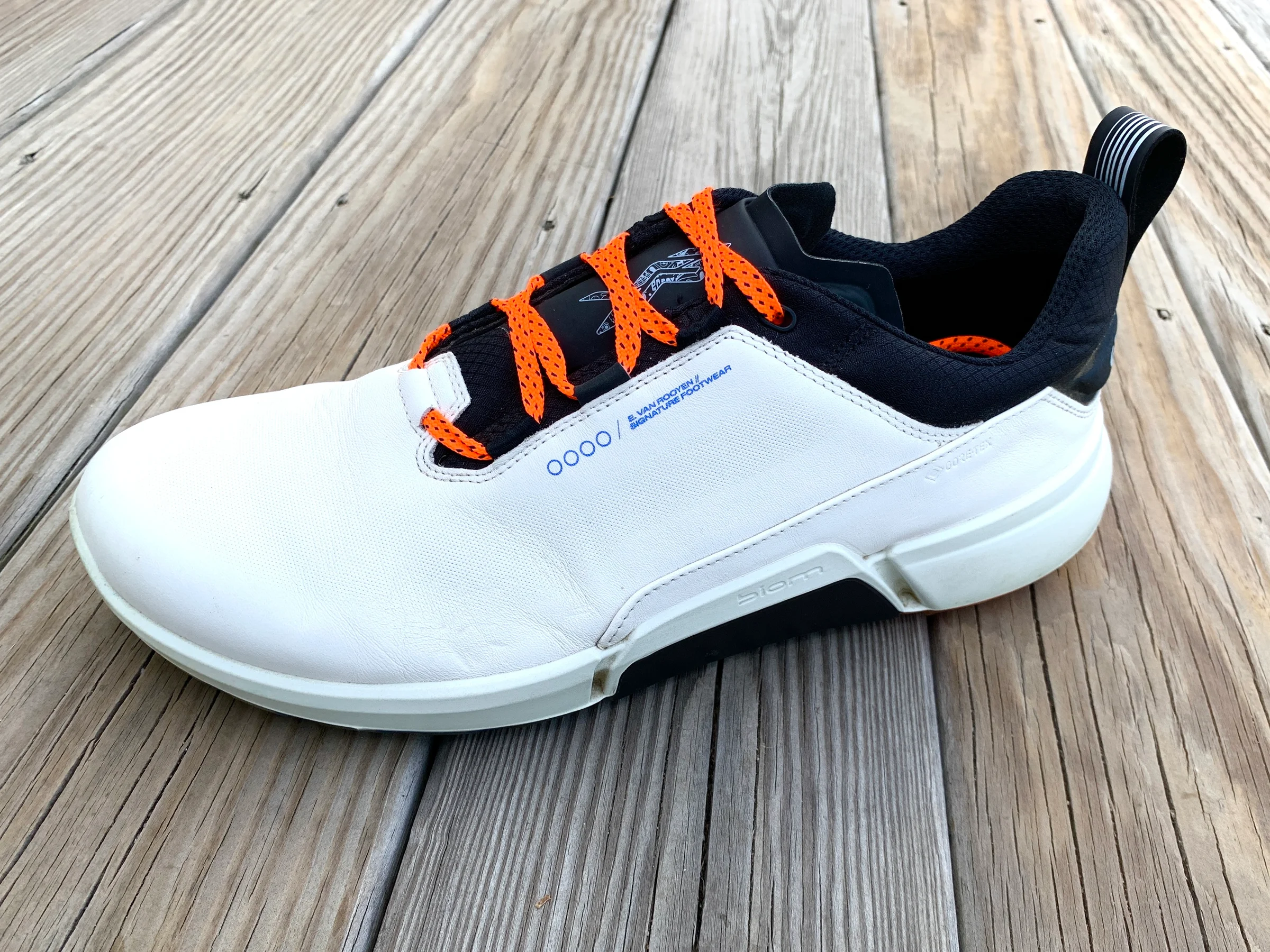 Whiskers Laces in neon orange & navy