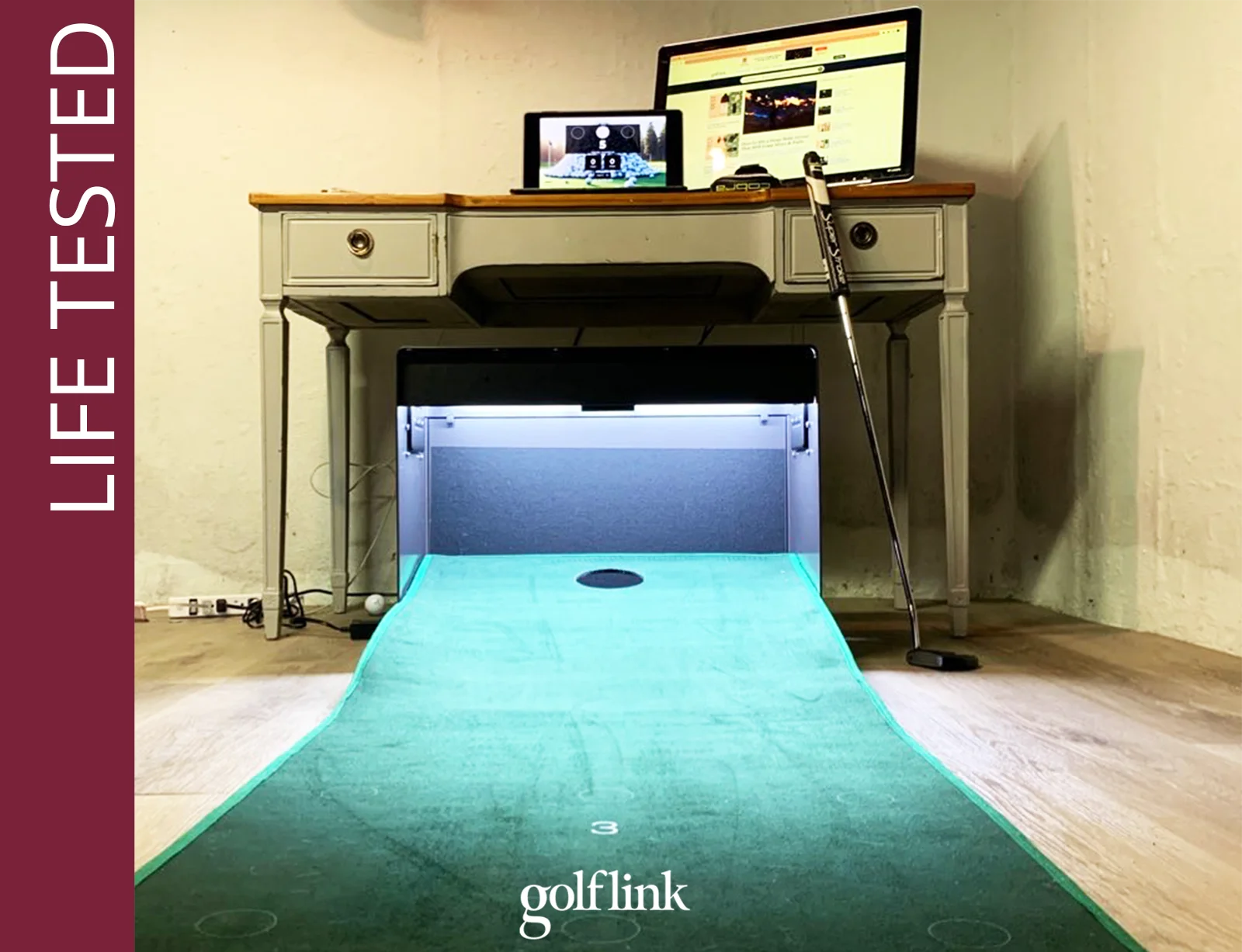 PUTTR AI-powered smart putting green