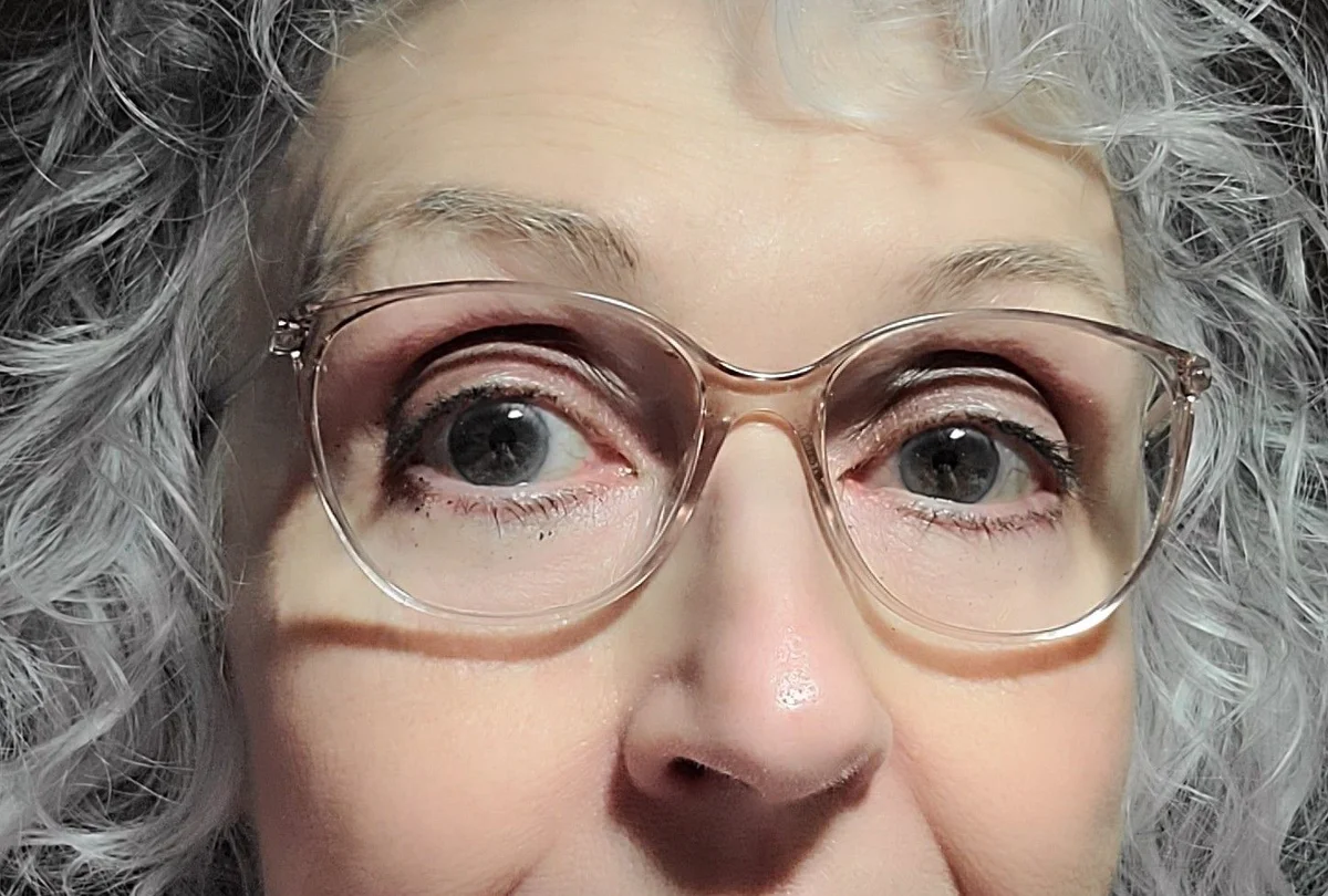 Jan G Wonderskin IYKYK mascara