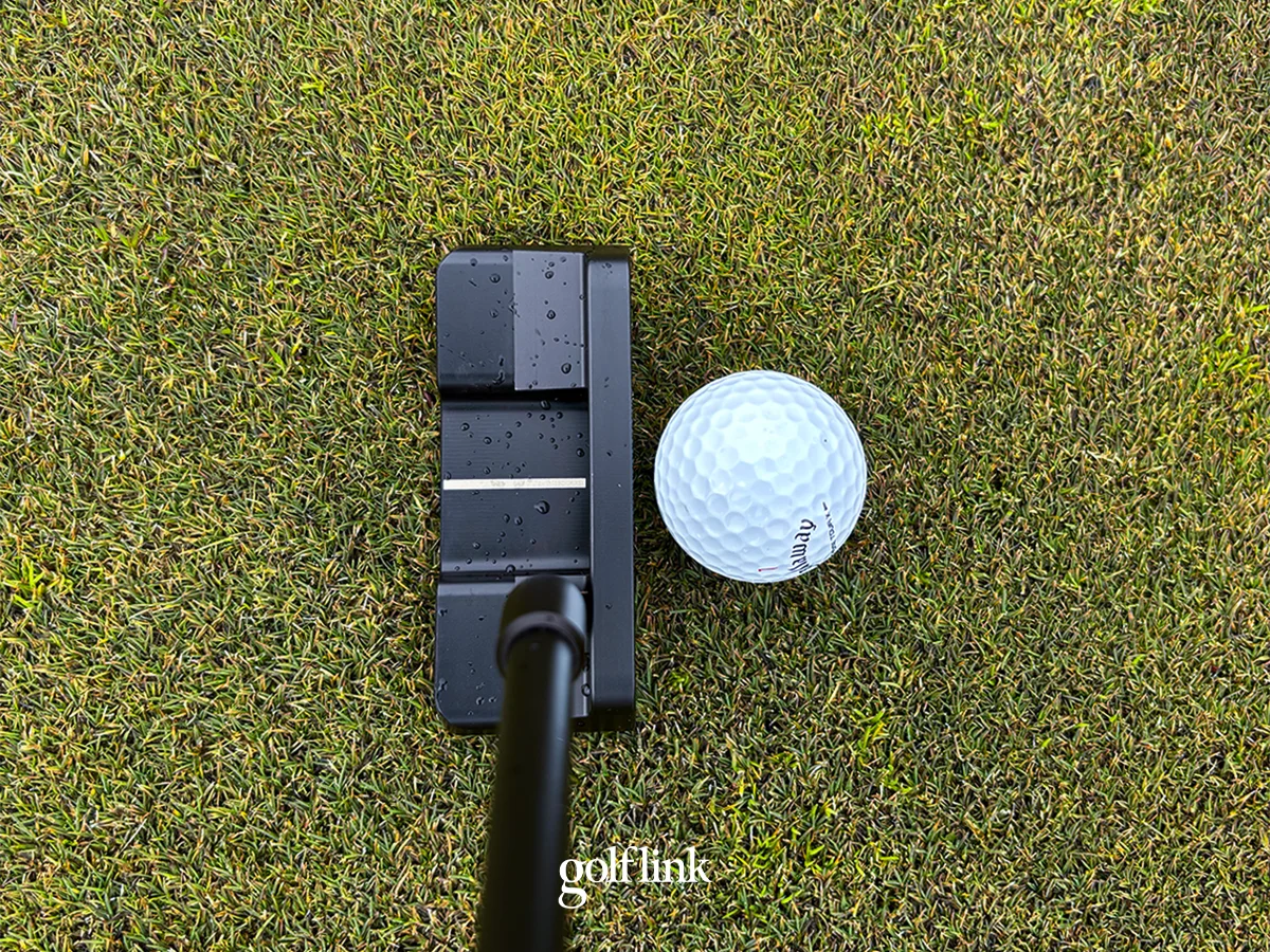 L.A.B. Golf LINK.2.2 putter during GolfLink testing
