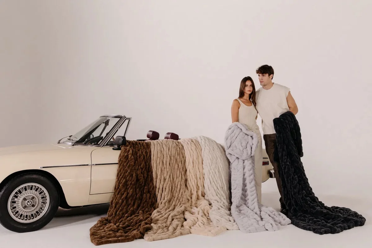 Lola Blankets promotional image