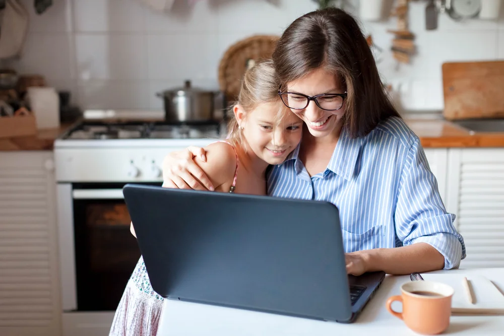 mom and child at computer